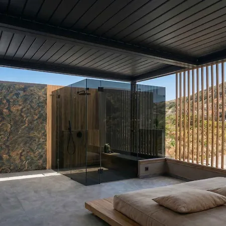 Lapis Nera - Beachfront&free Heated Pools Psari Forada