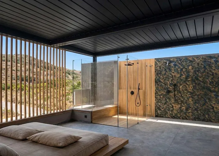 Villa Lapis Nera - Beachfront&free Heated Pools *