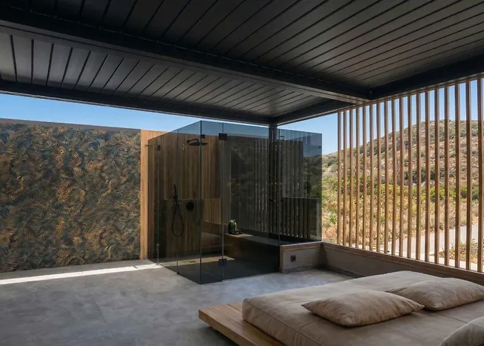 Lapis Nera - Beachfront&free Heated Pools Psari Forada