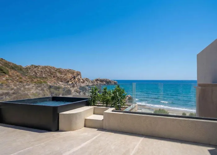 Lapis Nera - Beachfront&free Heated Pools *