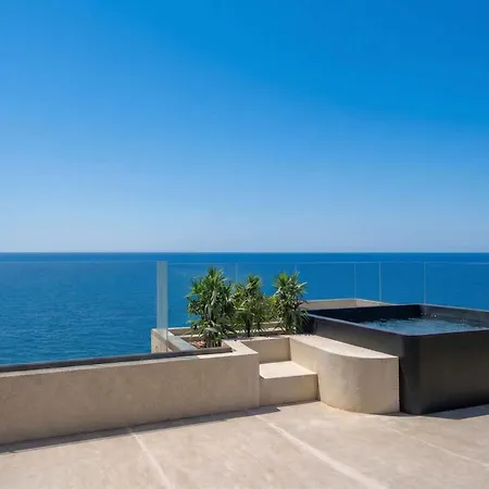 Vila Lapis Nera - Beachfront & 